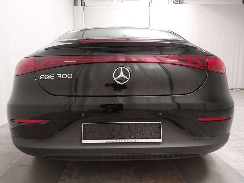 Mercedes-Benz EQE 300 • Full LED • digitalni instrumenti — 16