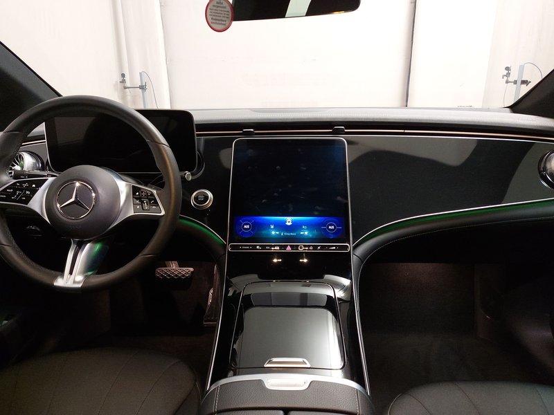 Mercedes-Benz EQE 300 • Full LED • digitalni instrumenti — 18