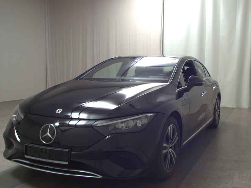 Mercedes-Benz EQE 300 • Full LED • digitalni instrumenti — 2