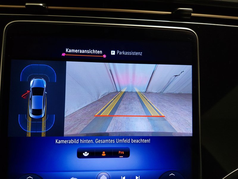 Mercedes-Benz EQE 300 • Full LED • digitalni instrumenti — 21