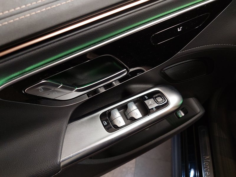 Mercedes-Benz EQE 300 • Full LED • digitalni instrumenti — 5