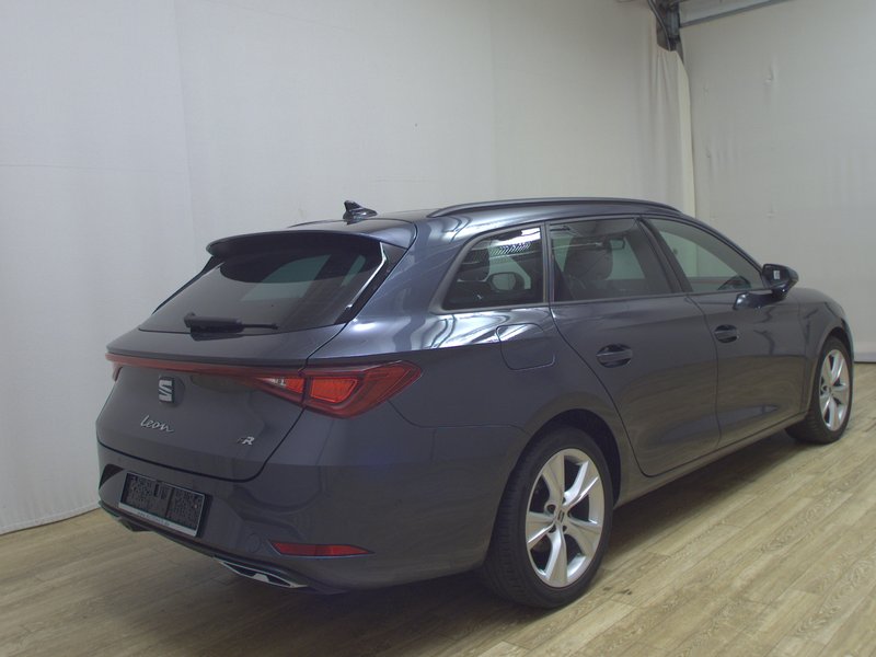 SEAT Leon Sportstourer 2.0 TDI FR-Line automatik • ACC • adaptivni ovjes — 4