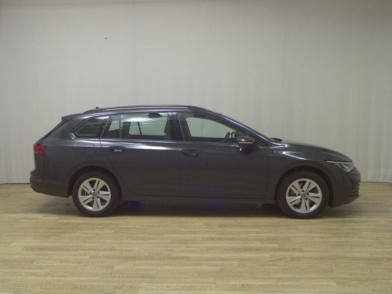 Volkswagen Golf 8 Variant 2.0 TDI automatik Life • ACC • bežično punjenje