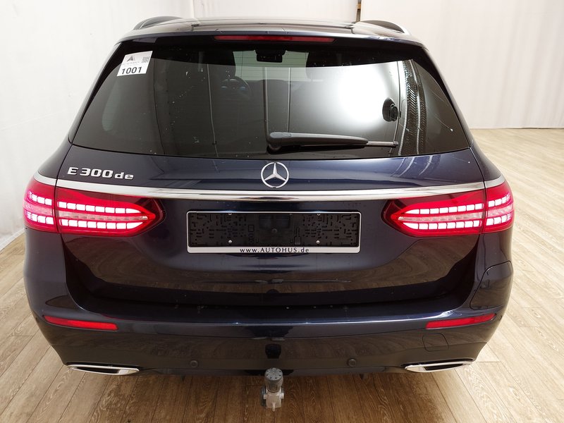 Mercedes-Benz E 300 de karavan AMG Line automatik • AHK • 360° kamera — 14