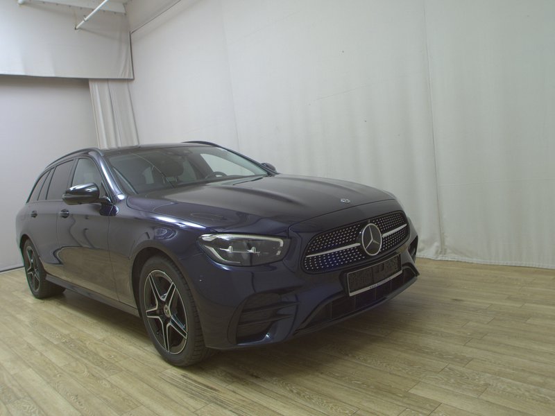 Mercedes-Benz E 300 de karavan AMG Line automatik • AHK • 360° kamera — 3