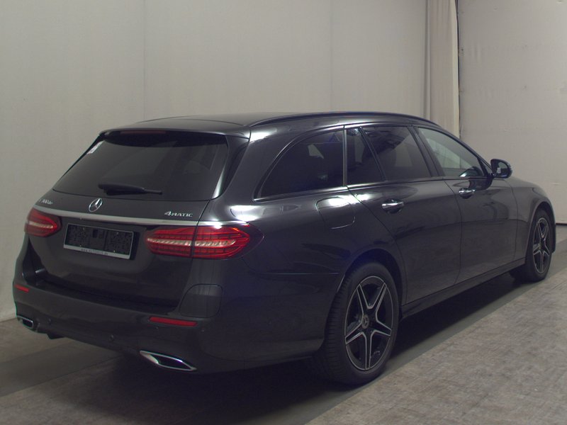 Mercedes-Benz E 300 de 4MATIC karavan automatik AMG Line • panorama — 4