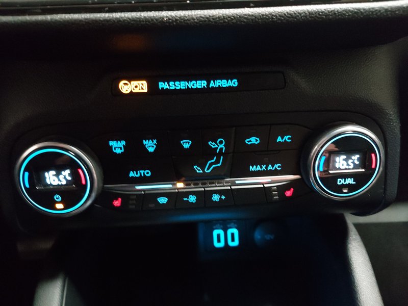 Ford Kuga 2.0 EcoBlue ST-Line X automatik • 4x4 • el. vrata prtljažnika — 19
