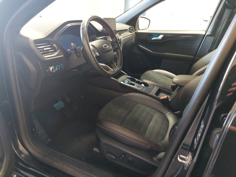 Ford Kuga 2.0 EcoBlue ST-Line X automatik • 4x4 • el. vrata prtljažnika — 6