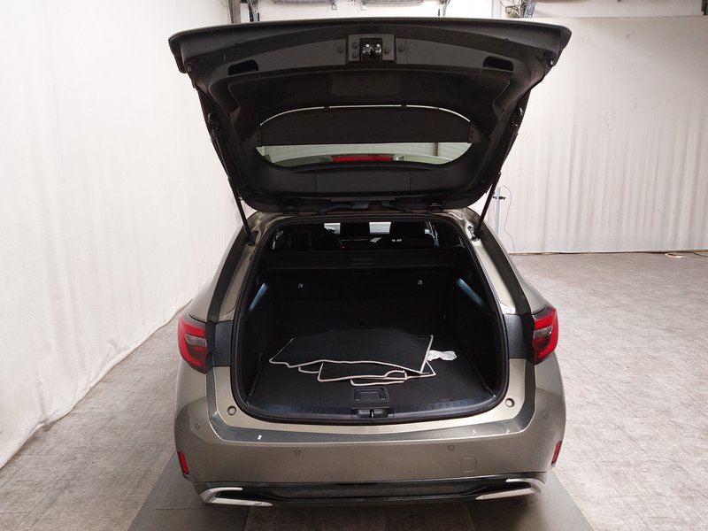 Toyota Corolla Touring Sports 1.8 Hybrid automatik • ACC • Full LED — 17