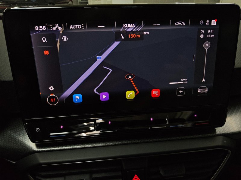 SEAT Leon Sportstourer 2.0 TDI automatik Style • ACC • LED — 7