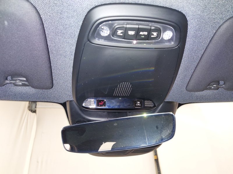 Volvo XC40 T4 Recharge automatik Core • ACC • električna vrata — 13