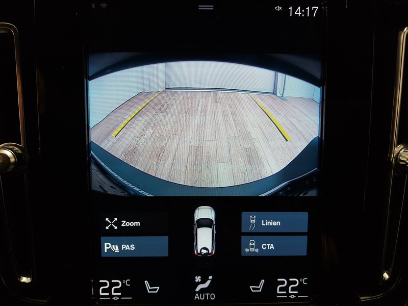Volvo XC40 T4 Recharge automatik Core • ACC • električna vrata — 15