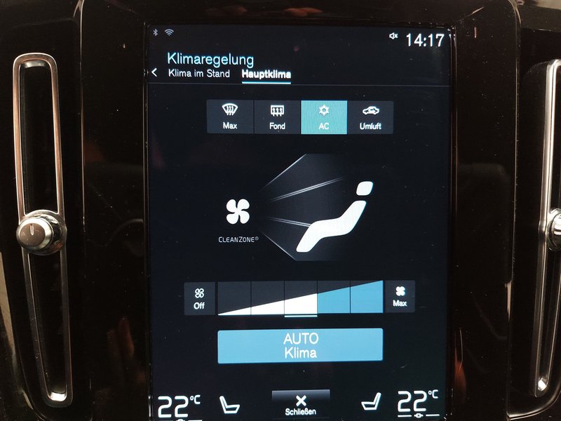 Volvo XC40 T4 Recharge automatik Core • ACC • električna vrata — 16