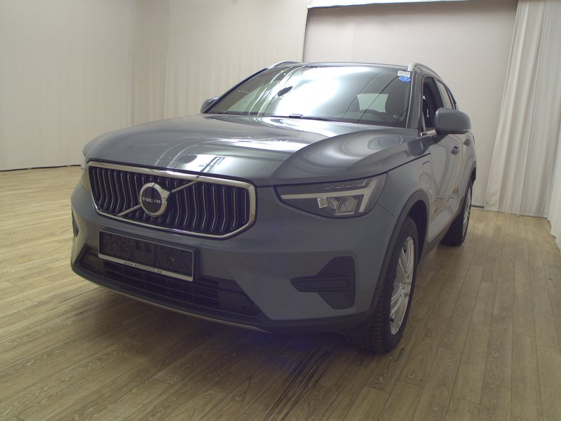 Volvo XC40 T4 Recharge automatik Core • ACC • električna vrata — 2
