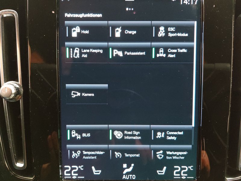 Volvo XC40 T4 Recharge automatik Core • ACC • električna vrata — 23