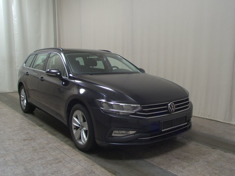 Volkswagen Passat Variant 2.0 TDI automatik • AHK • električna vrata prtljažnika — 3