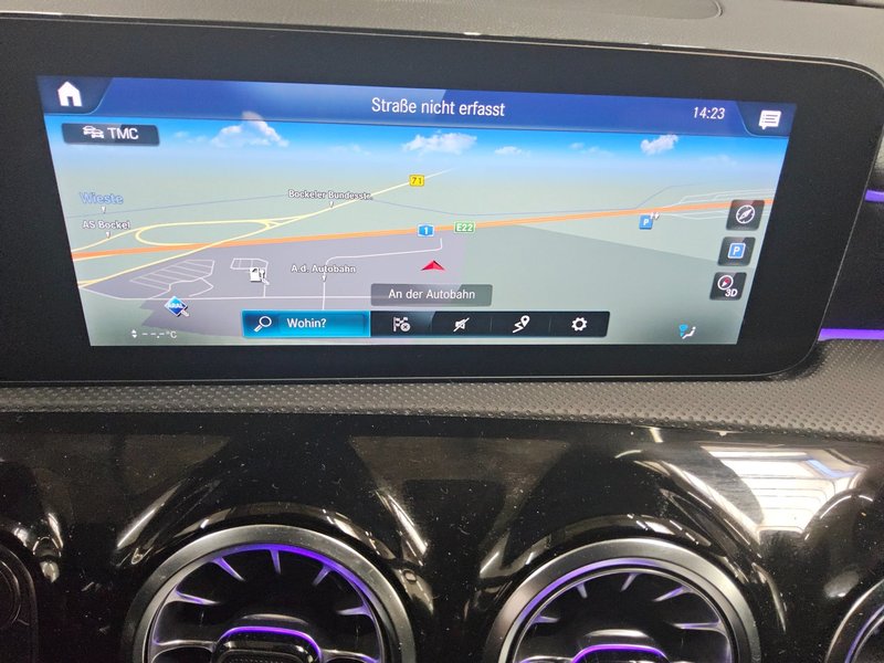 Mercedes-Benz A 250 e automatik AMG Line • ACC • Full LED — 7