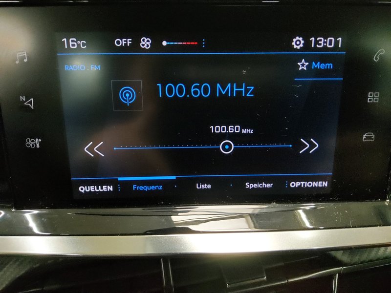 Peugeot 208 1.5 BlueHDI Active • Full LED • grijana sjedala — 7