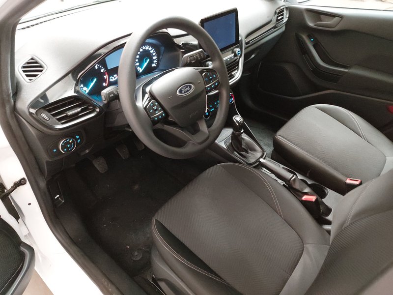 Ford Fiesta 1.1 Cool&Connect • LED — 6