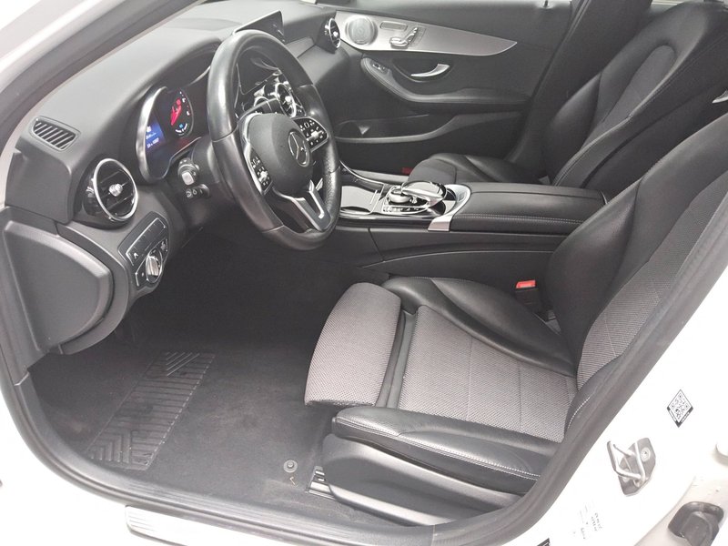 Mercedes-Benz C 300 de automatik Exclusive • LED — 8