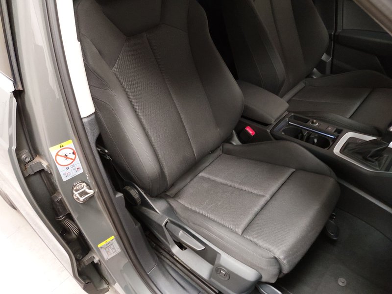 Audi Q3 35 TFSI automatik advanced • ACC • električna vrata prtljažnika — 10