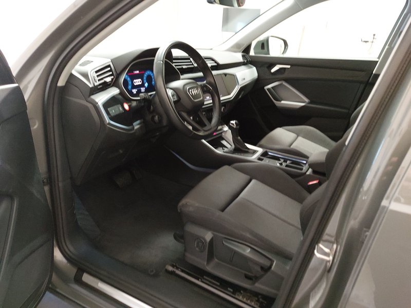 Audi Q3 35 TFSI automatik advanced • ACC • električna vrata prtljažnika — 6