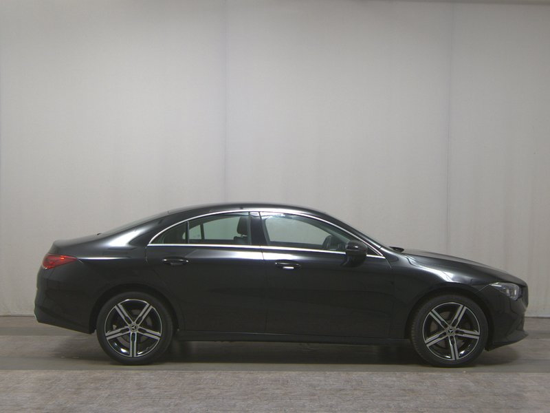 Mercedes-Benz CLA 220 d automatik Progressive • LED • digitalni instrumenti