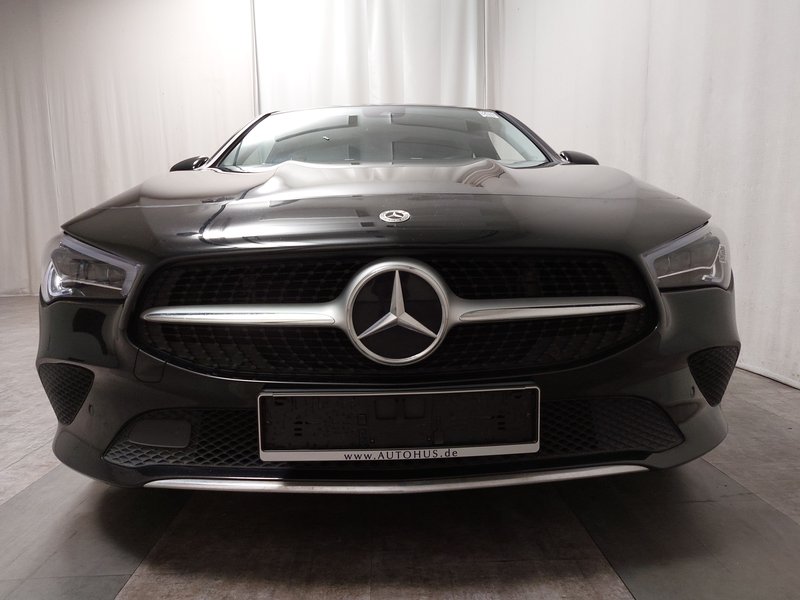 Mercedes-Benz CLA 220 d automatik Progressive • LED • digitalni instrumenti — 10