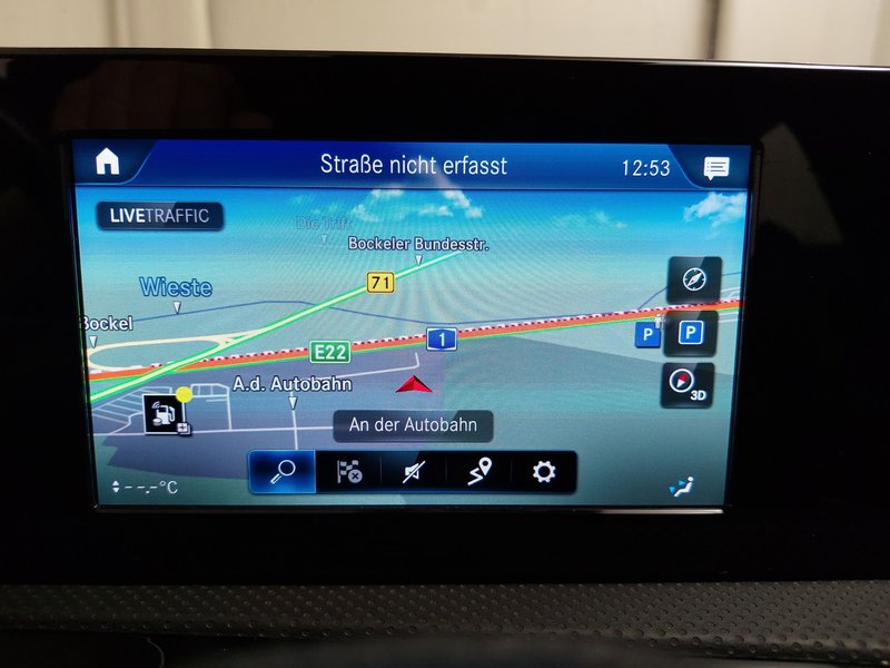 Mercedes-Benz CLA 220 d automatik Progressive • LED • digitalni instrumenti — 19