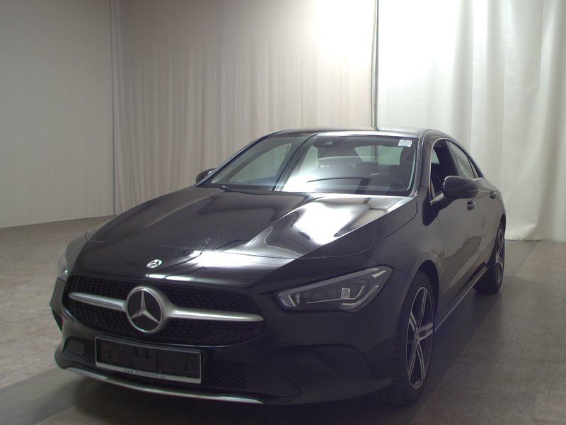 Mercedes-Benz CLA 220 d automatik Progressive • LED • digitalni instrumenti — 2