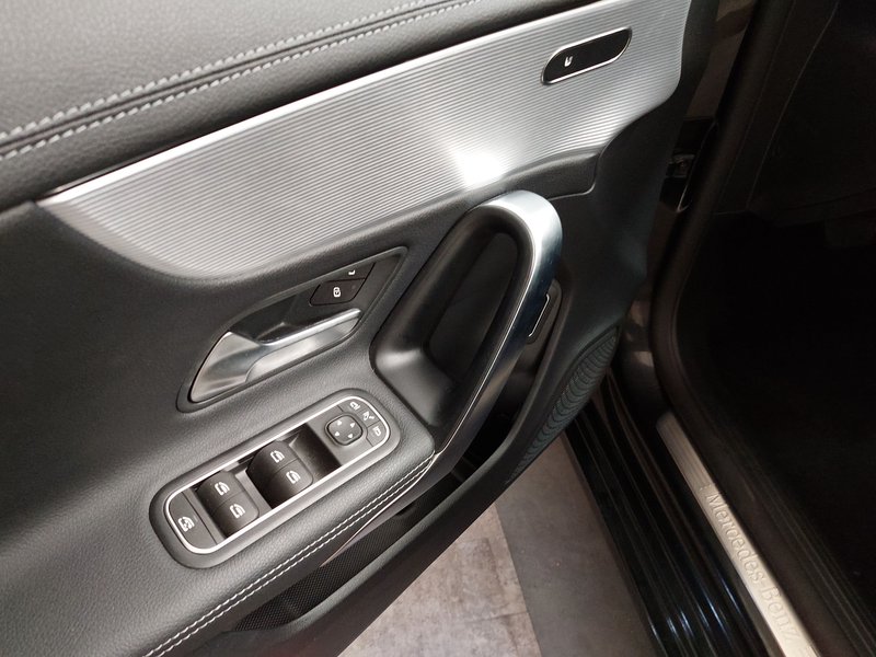 Mercedes-Benz CLA 220 d automatik Progressive • LED • digitalni instrumenti — 5