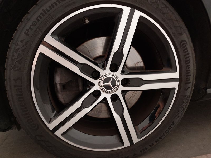Mercedes-Benz CLA 220 d automatik Progressive • LED • digitalni instrumenti — 9