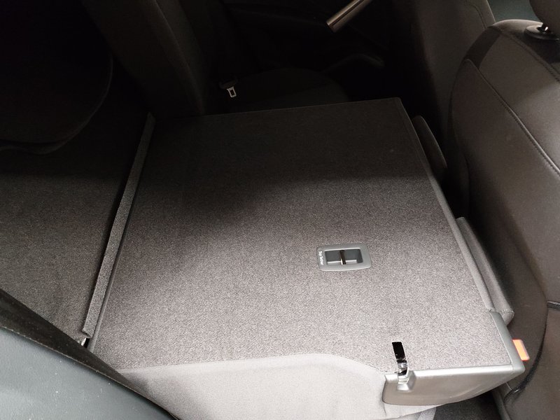 Audi Q2 30 TDI S line automatik • Full LED • digitalni instrumenti — 10