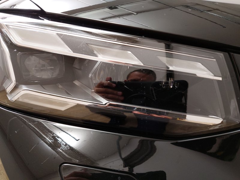 Audi Q2 30 TDI S line automatik • Full LED • digitalni instrumenti — 17