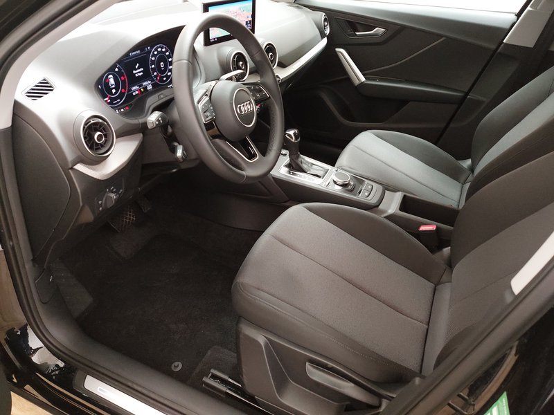 Audi Q2 30 TDI S line automatik • Full LED • digitalni instrumenti — 5