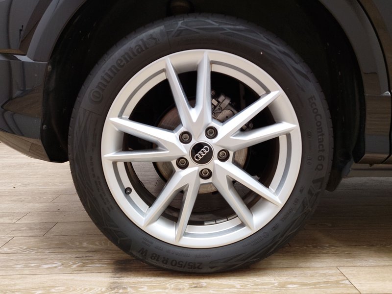 Audi Q2 30 TDI S line automatik • Full LED • digitalni instrumenti — 7