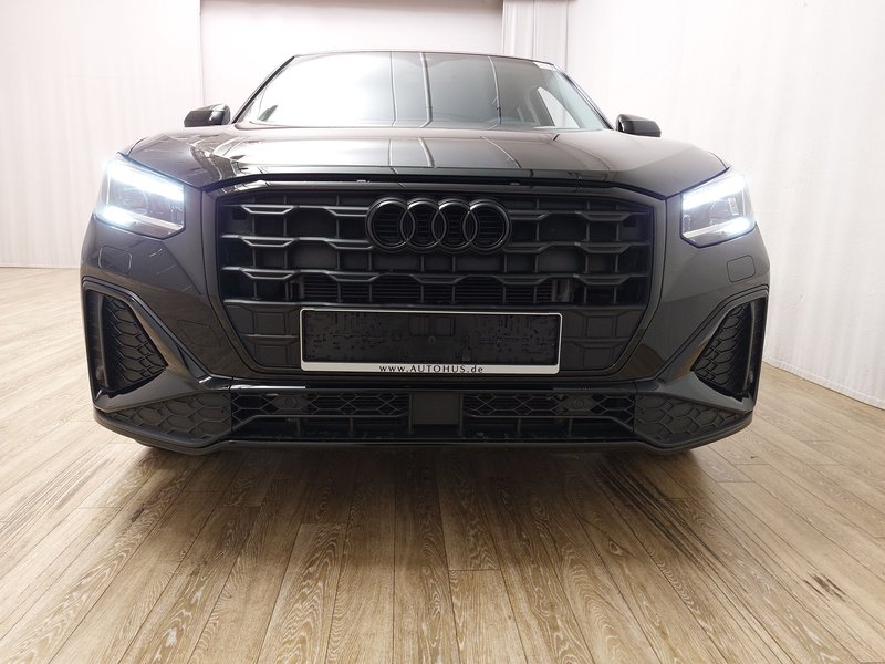 Audi Q2 30 TDI S line automatik • Full LED • digitalni instrumenti — 8