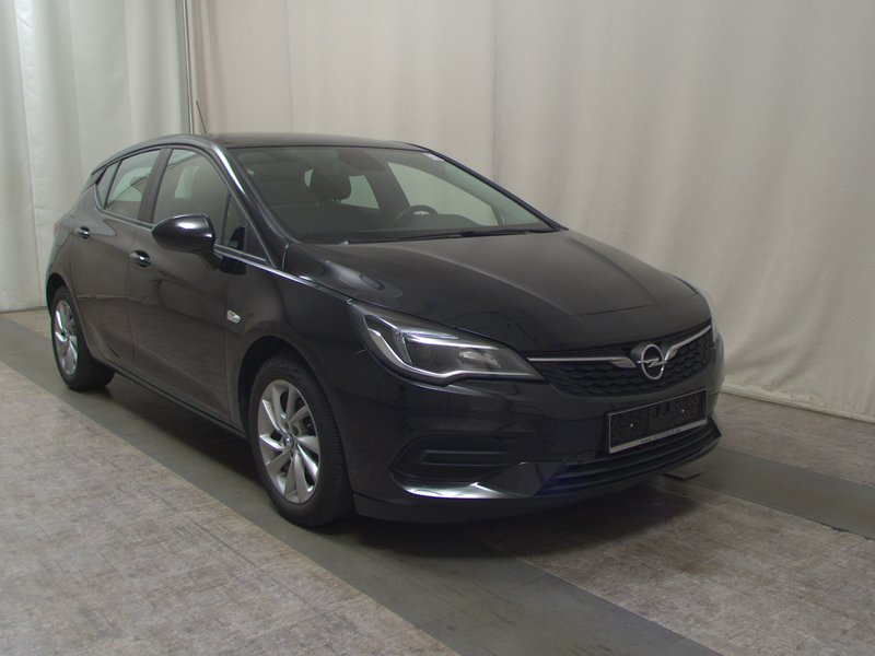 Opel Astra 1.5 D automatik Edition • Full LED — 3