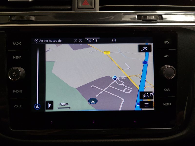Volkswagen Tiguan 2.0 TDI automatik Life — 18