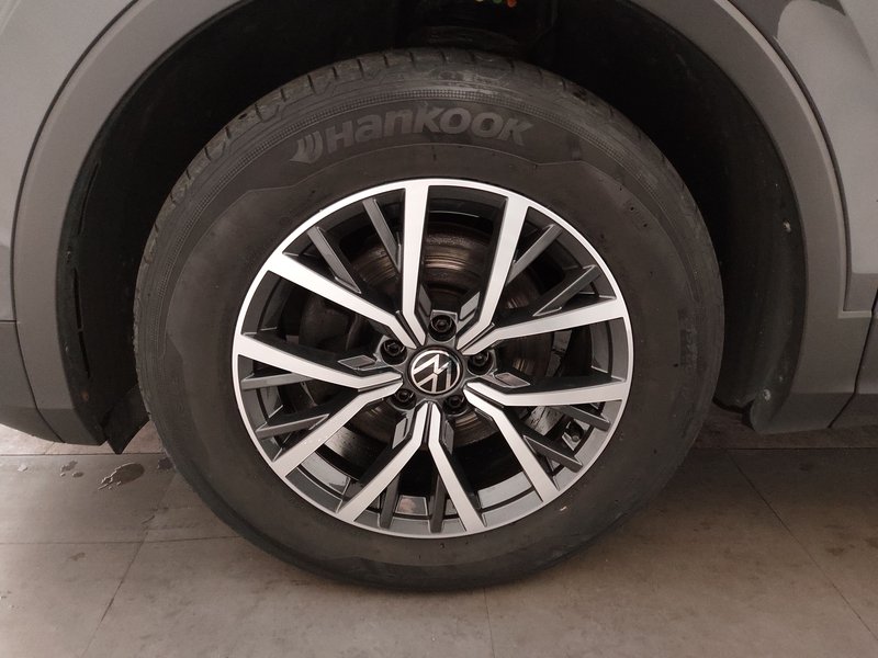 Volkswagen Tiguan 2.0 TDI automatik Life — 8