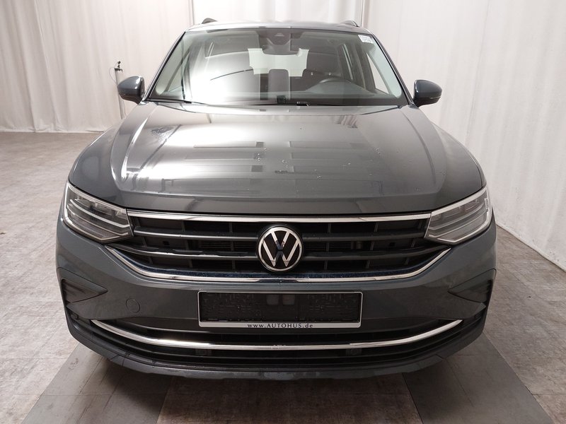 Volkswagen Tiguan 2.0 TDI automatik Life — 9