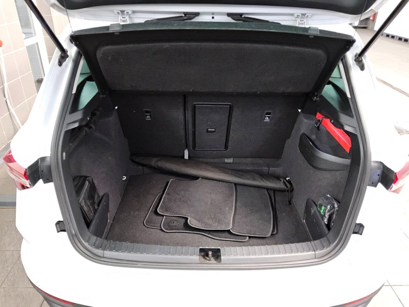 Škoda Karoq 2.0 TDI automatik 4x4 Tour • LED • digitalni instrumenti — 12