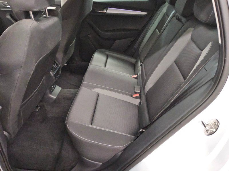 Škoda Karoq 2.0 TDI automatik 4x4 Tour • LED • digitalni instrumenti — 13