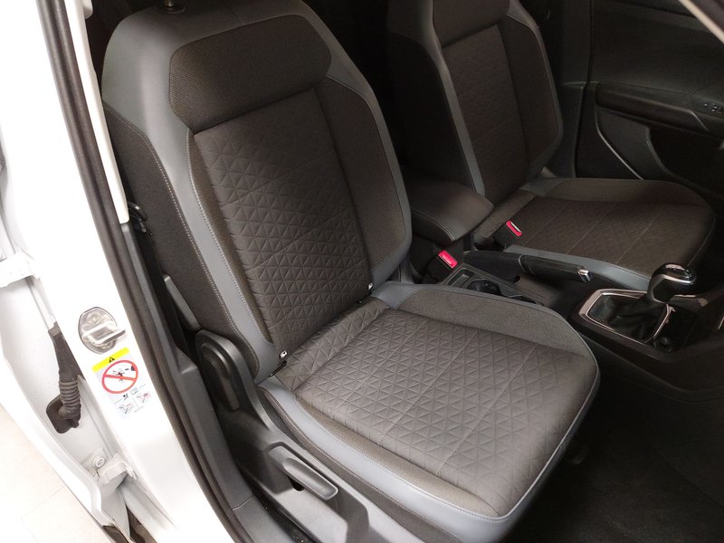 Volkswagen T-Cross 1.0 TSI automatik Style • ACC • Kuka za vuču (odvojiva) — 10