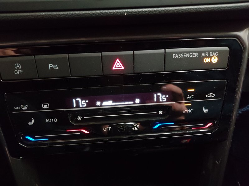 Volkswagen T-Cross 1.0 TSI automatik Style • ACC • Kuka za vuču (odvojiva) — 15