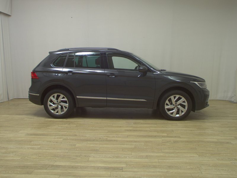 Volkswagen Tiguan 2.0 TDI automatik 4MOTION Life • ACC • Full LED