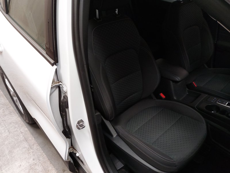 Ford Kuga 1.5 EcoBlue automatik Cool&Connect • Kuka za vuču (odvojiva) — 10