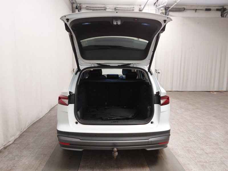 Škoda Enyaq iV 80 Loft • ACC • AHK — 17