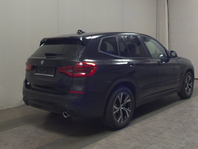 BMW X3 xDrive20d automatik • 360° kamera • ACC — 4
