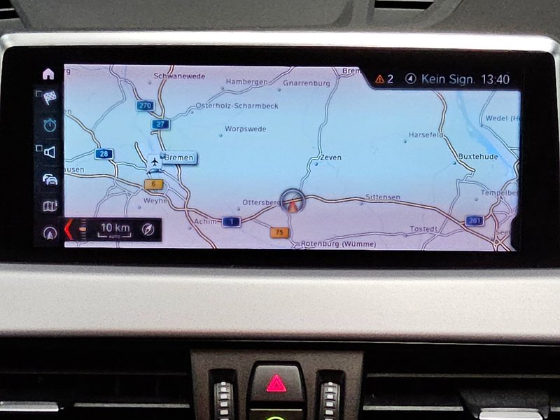 BMW X1 xDrive25e automatik Advantage • ACC — 7